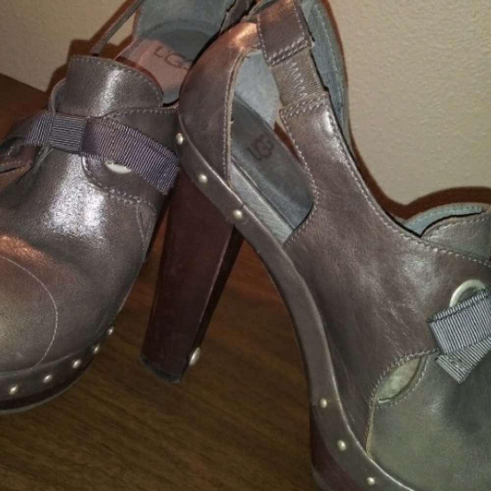UGGs heels